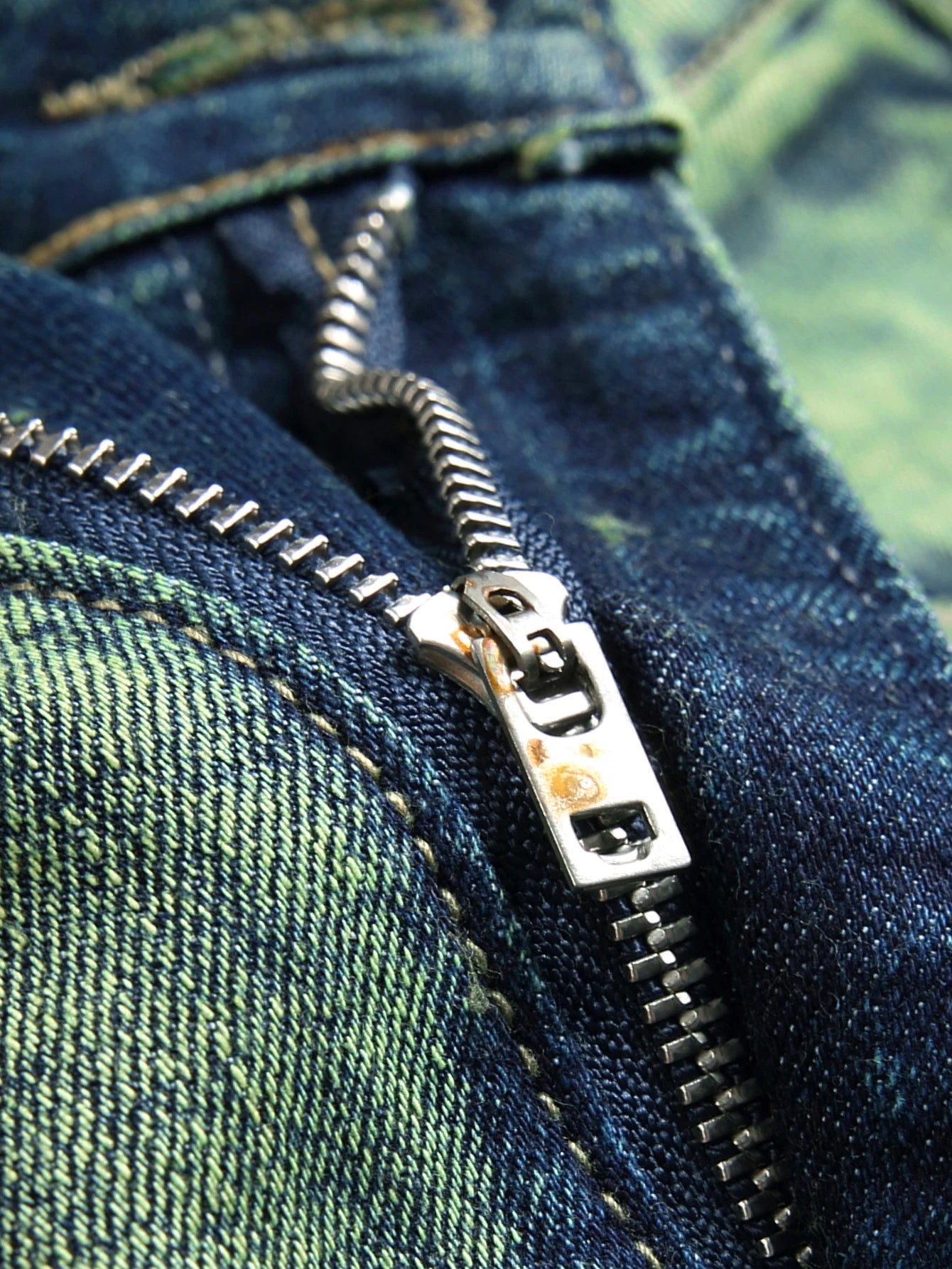 FREEME™ Men's Distressed Slim Fit Jeans - Ripped Tassel Streetwear Denim
