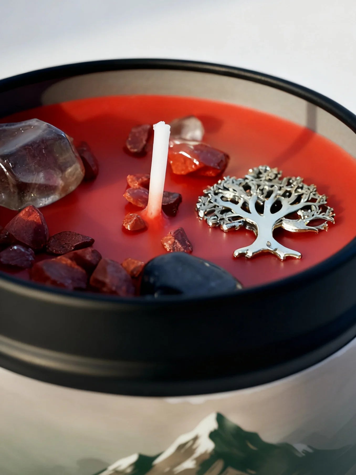 FREEME™ Vetiver & Cedarwood Crystal Candle - 3oz Grounding Scented Candle with Crystals